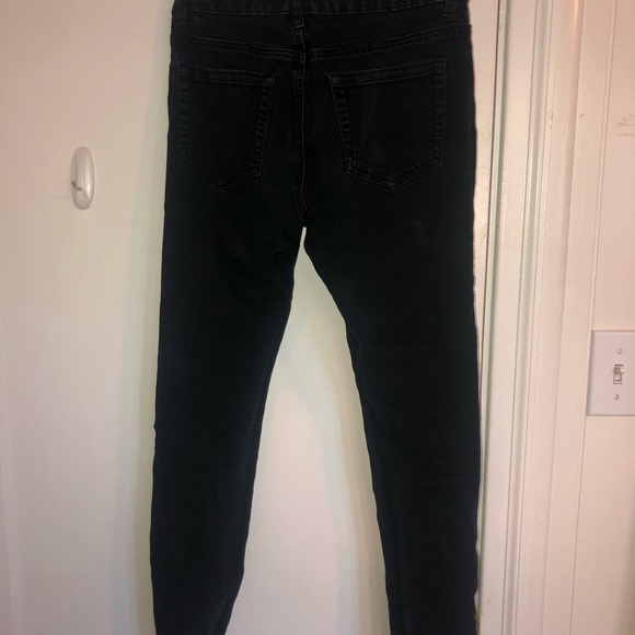 Forever 21 Distressed Low-Rise Black Jeans - Picture 2 of 2